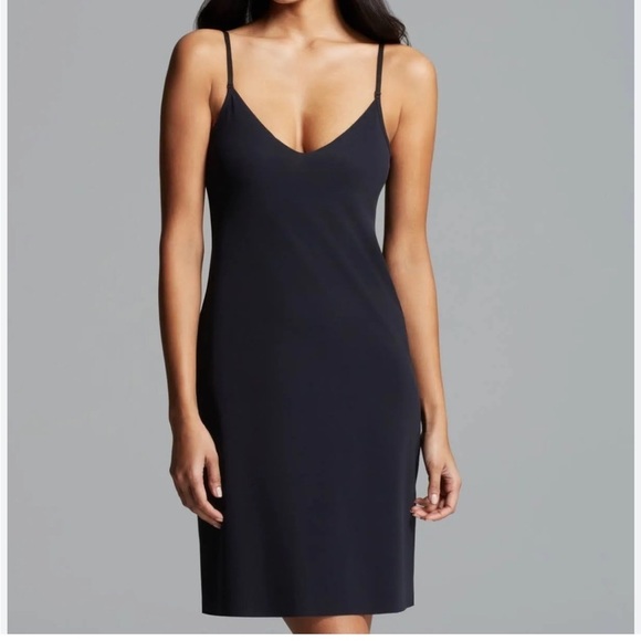 Commando Shapewear Women's Tailored Slip Black Adjustable Scoop Neck Sz S/M - Picture 2 of 12